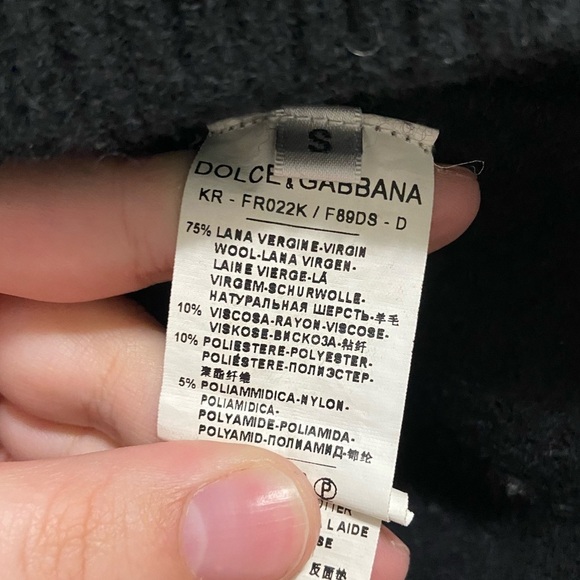 Dolce & Gabbana Black Star Print V-Neck Wool Sweater Size Small - Picture 7 of 8